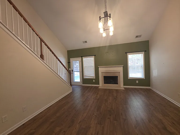 113 Macalester Dr — Photo 13