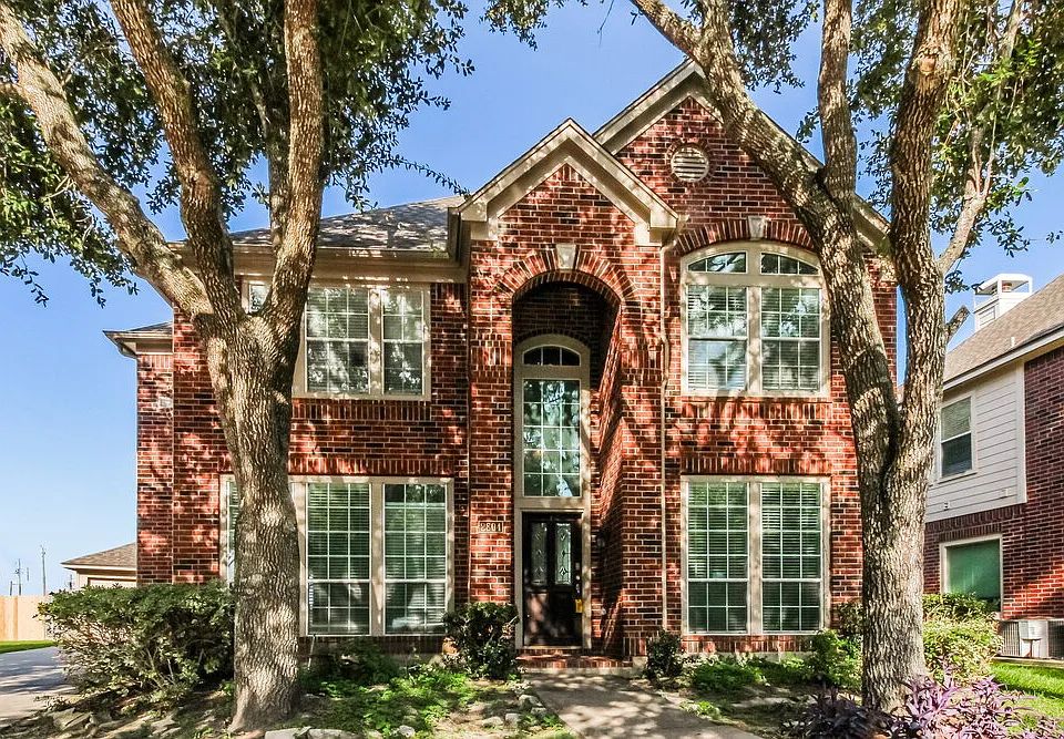 2804 Creek Bend Dr
