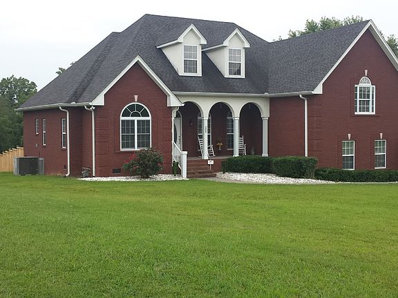 2nd image of 1022 Briarwood Dr