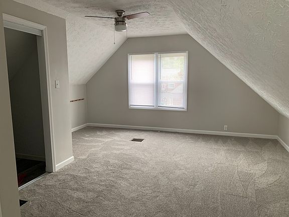 2nd image of 370 N Elm St