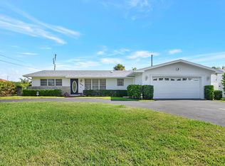 702 SW 24th Ave, Boynton Beach, FL 33435
