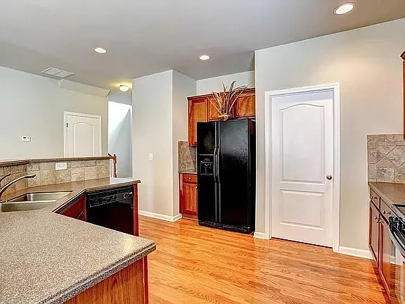 3105 Deercrest Ct — Photo 6