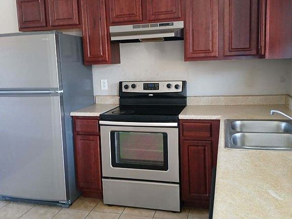 5th image of 1628 7th Ave #10