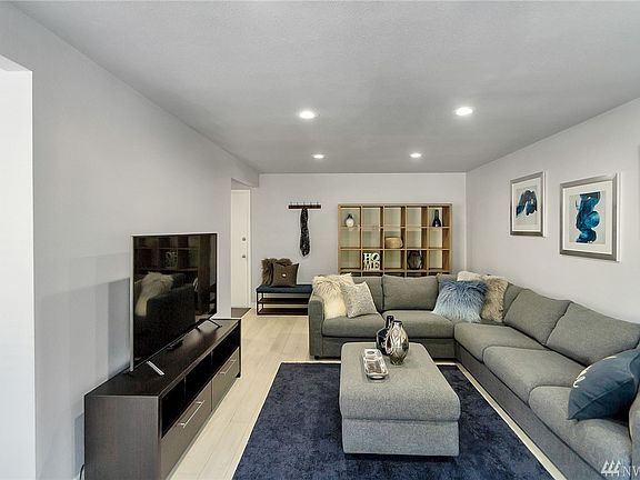 5th image of 831 126th Pl NE APT B203