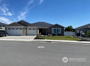 675 S Perry Ave, East Wenatchee, WA