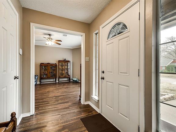 5th image of 1303 Fairfax Dr