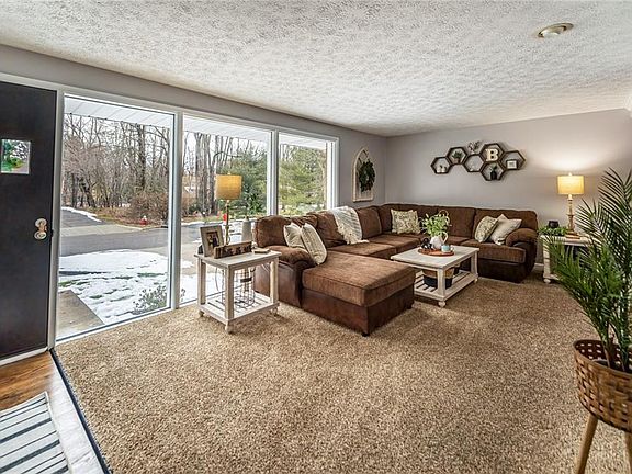 2nd image of 1128 Bachtel St SE