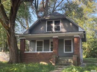 264 Holton St, Galesburg, IL 61401
