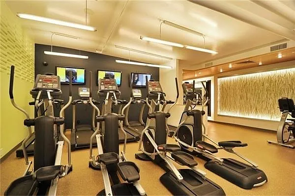 Sold by Platinvm Property Group New York | media 5