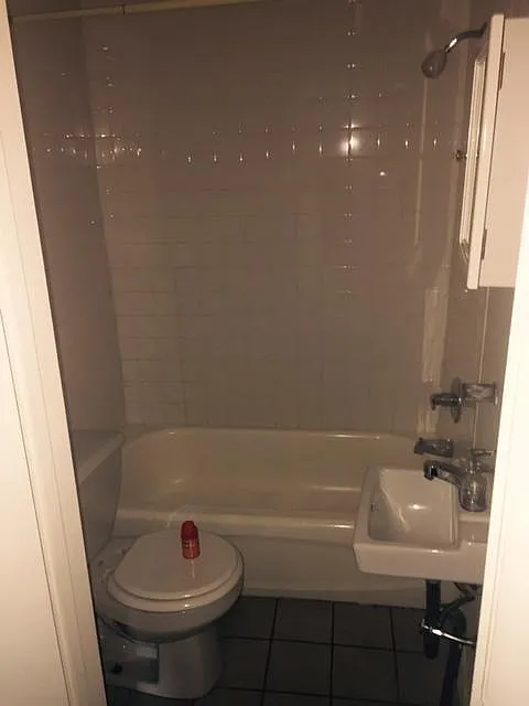 Montrose Apartments! — Photo 3