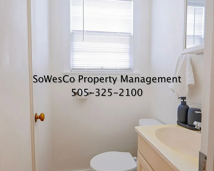 1011 N Monterey Ave — Photo 13
