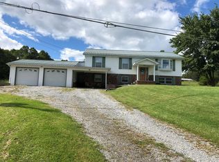 1127 Skating Rink Hollow Rd, Bluefield, WV 24701