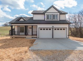 1482 Old Tva Rd, Columbia, TN 38401