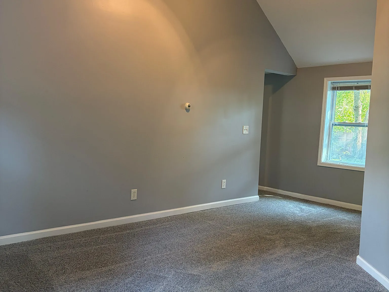 3 bed, 1156 sqft, $1,750 — Photo 2