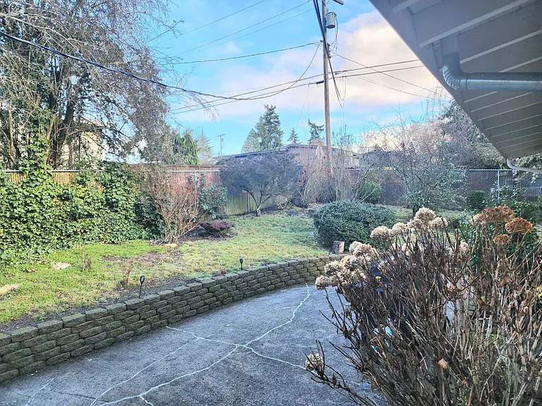 16444 SE 16th St — Photo 9