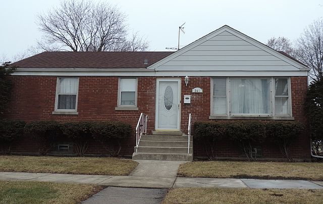 1st image of 348 S 32nd Ave