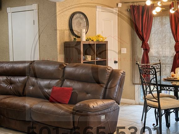 3rd image of 3703 W Hepburn St