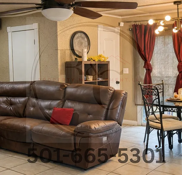 3703 W Hepburn St — Photo 3
