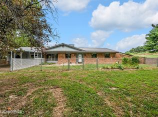 32730 Henley Lake Dr, California, MO 65018