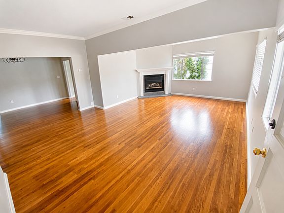2nd image of 4557 Edgeware Rd