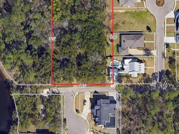 9615 Evans Rd, Gulfport, MS 39503
