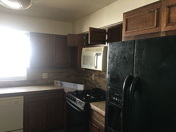4th image of 10917 N 28th St