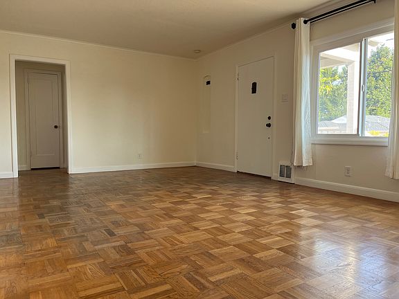 3rd image of 551 Beech Ave