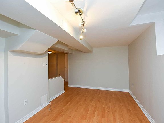 5th image of 6459 Tisler Cres