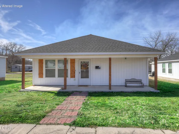 506 N Tennessee Ave, Carterville, MO 64835