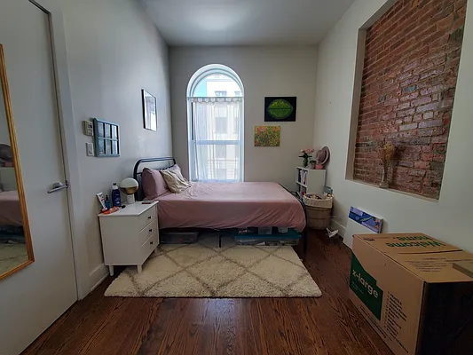 Rented by Ideal Properties Group | media 41