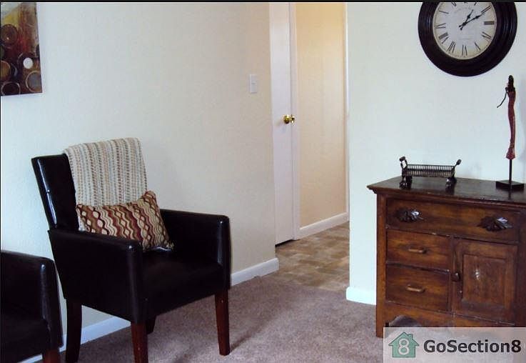 2nd image of 616 Gold Medal Dr APT 41