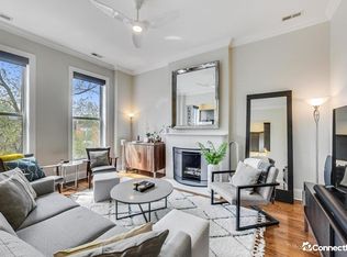 448 W Armitage Ave, Chicago, IL 60614