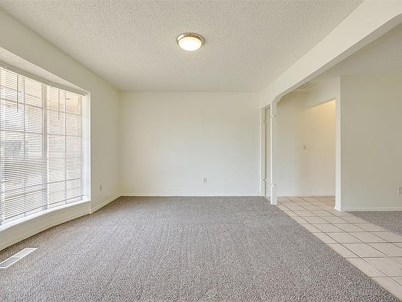 5th image of 10009 S Trafalgar Dr