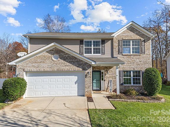 2nd image of 3032 Sterling Ct