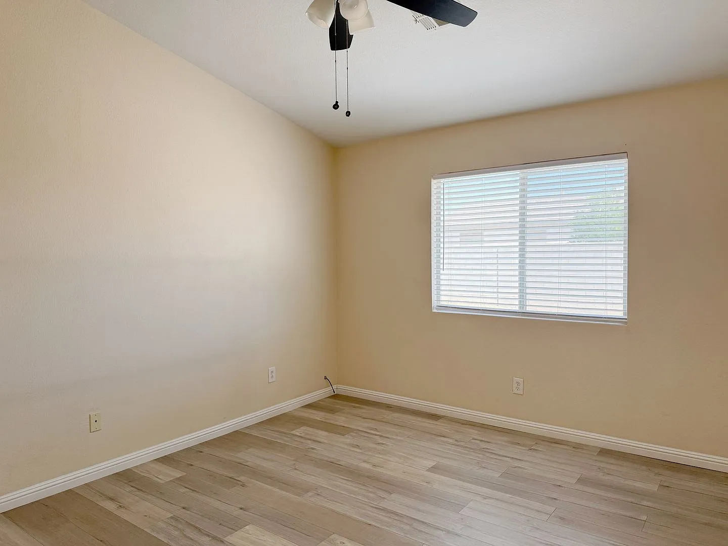 3320 Park Town Street (North Las Vegas) — Photo 2