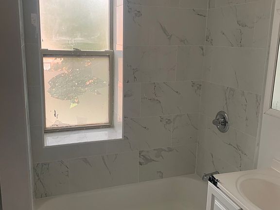 3rd image of 7701 S Union Ave #3W