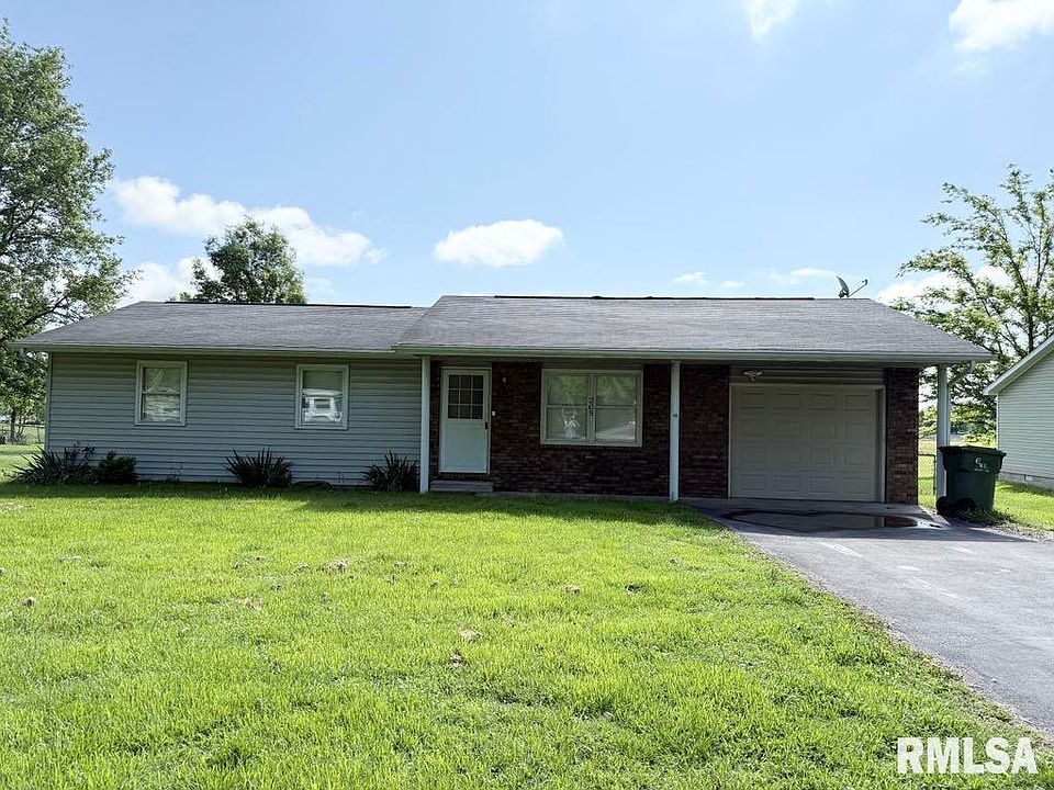 1st image of 205 N Pecan St