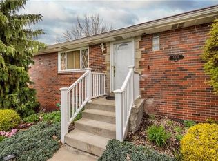 5326 Meadowcrest Rd, Pittsburgh, PA 15236