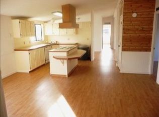 8906 W Arrowhead Ave, Kennewick, WA 99336
