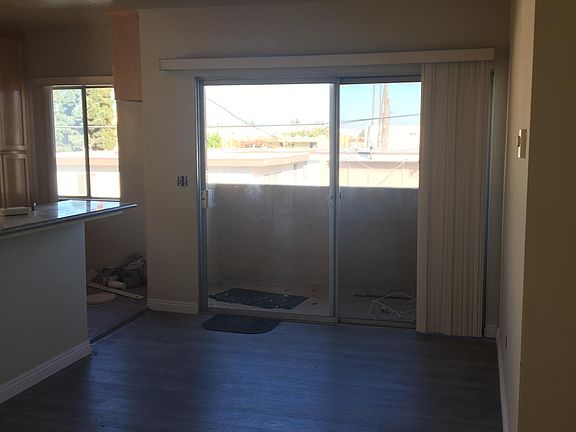 3rd image of 20712 Eastwood Ct APT 5