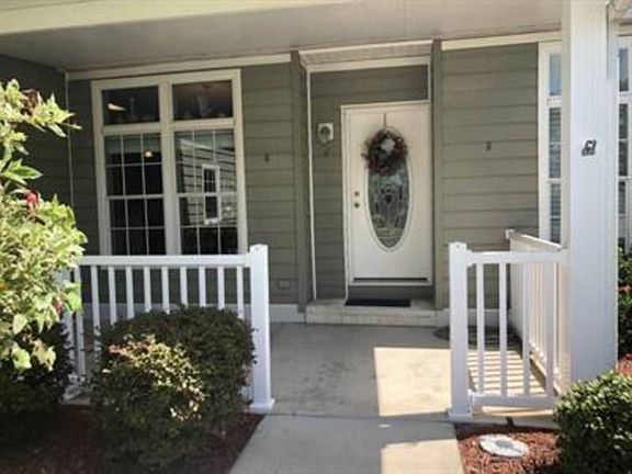 3rd image of 2421 Pier Dr