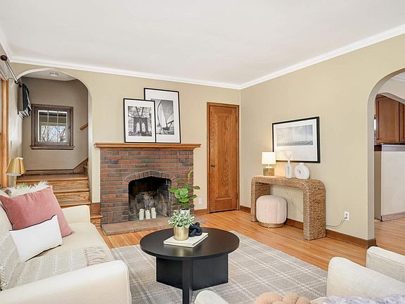 3rd image of 584 Brimhall St