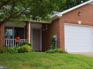 906 Yardarm Ln, Annapolis, MD 21401