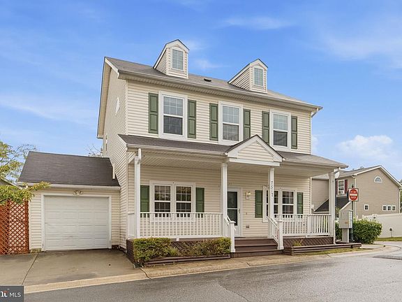 3rd image of 7517 Cove Point Way