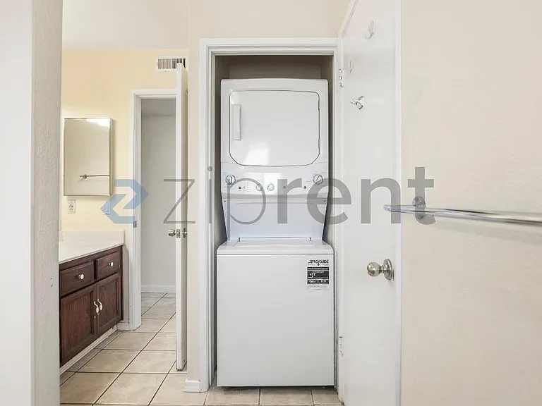 3272 Shadow Park Pl — Photo 18