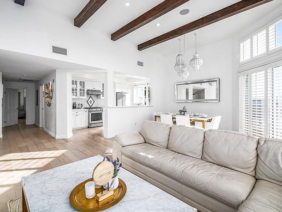 4th image of 320 S Willaman Dr Penthouse 12