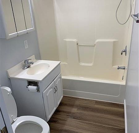 5th image of 228 Sunnyland Dr