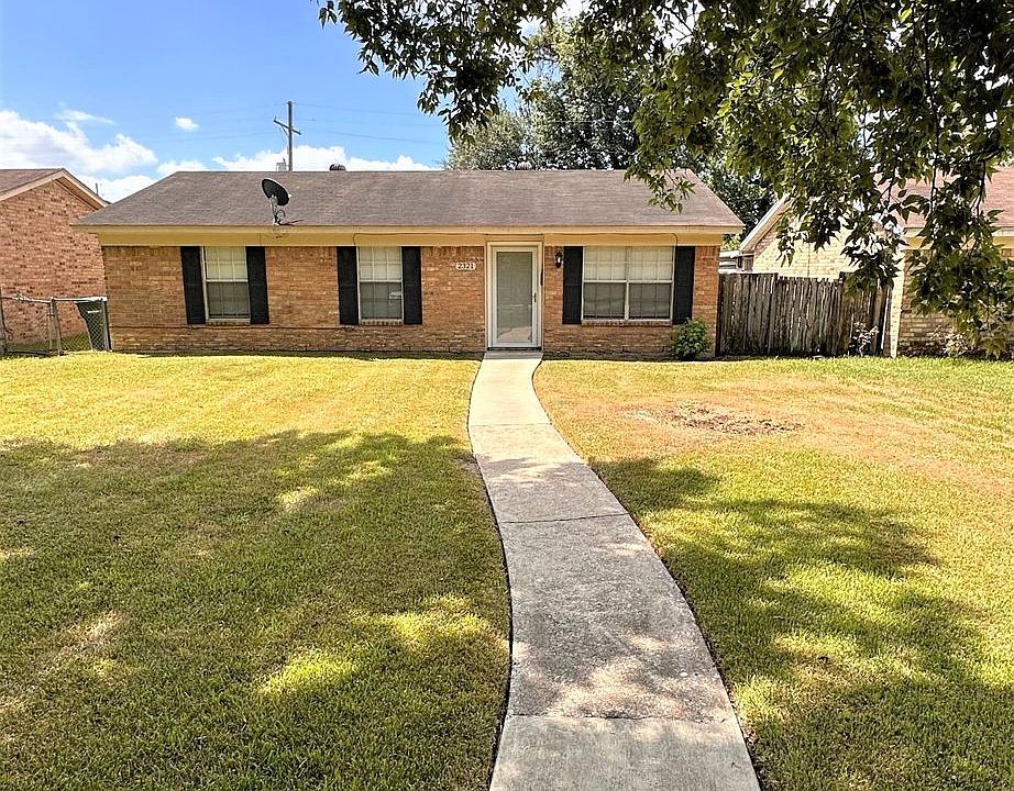 2321 Gladys Ave Beaumont TX 77702 Zillow