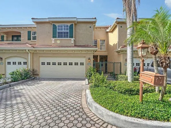 3623 Square West Ln #5, Sarasota, FL 34238