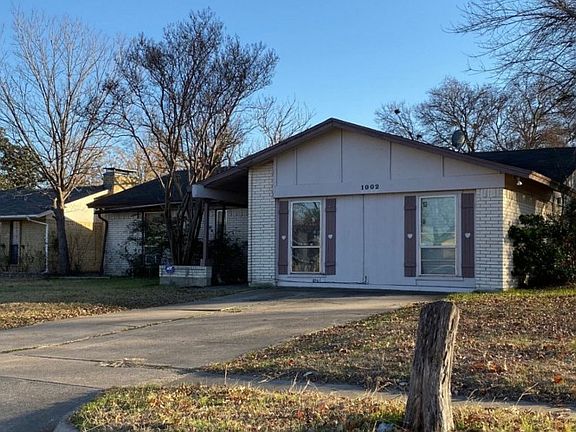 2nd image of 1002 Delores Dr